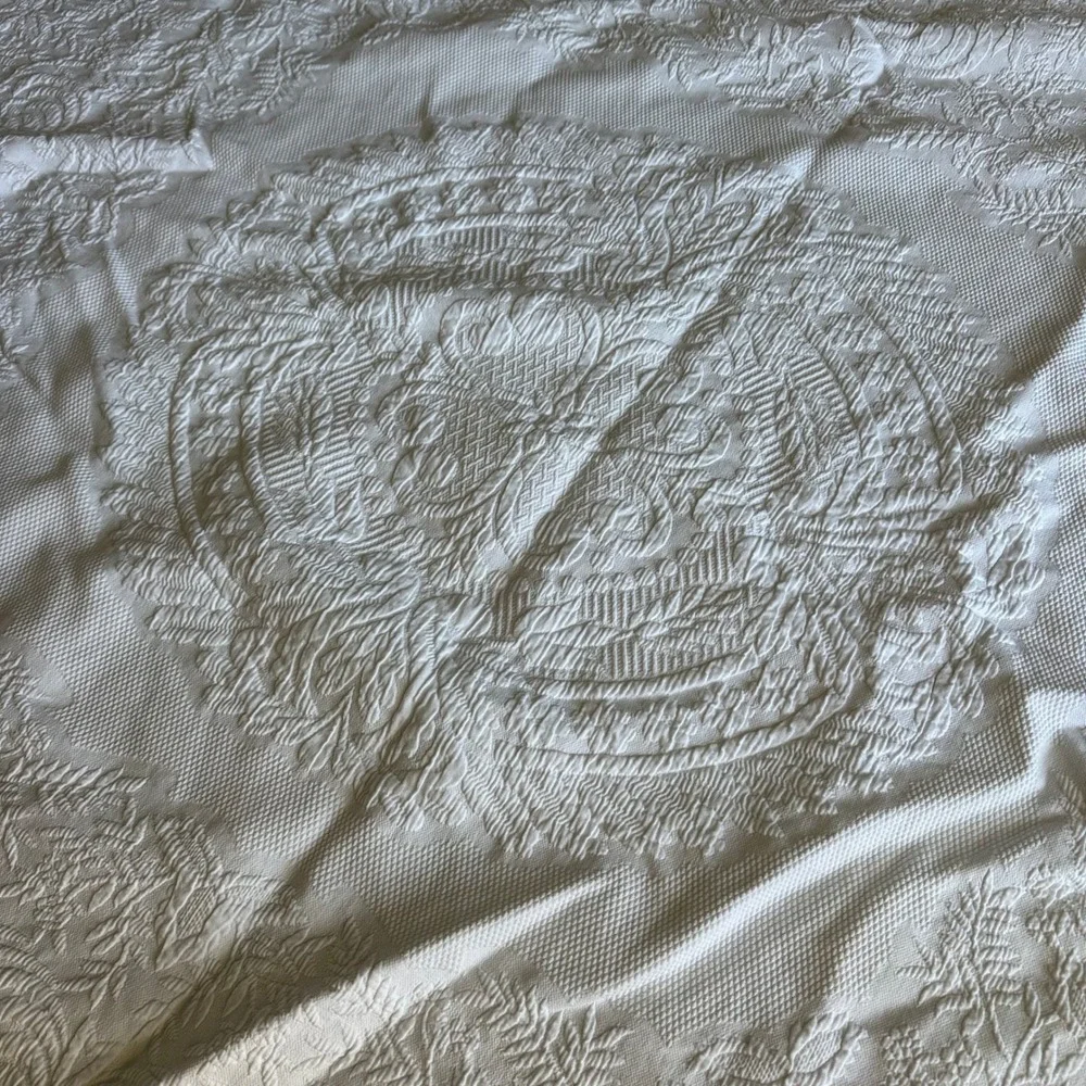 Ralph Lauren Queen Bedspread Cream Matelasse Floral Medallion Coverlet Off White